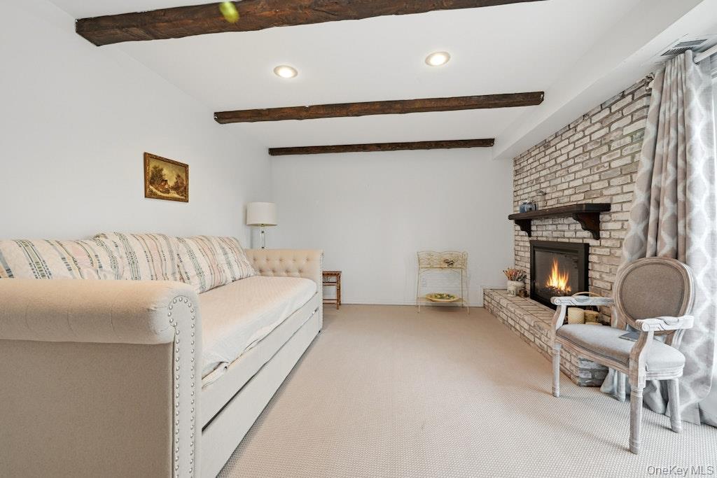 20 Manors Drive, Jericho, NY 11753