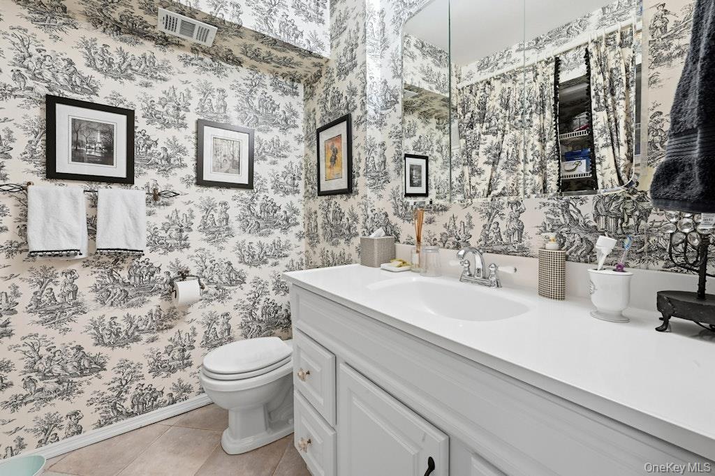 20 Manors Drive, Jericho, NY 11753