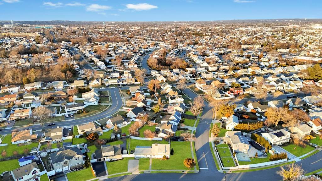 15 Autumn Lane, Hicksville, NY 11801