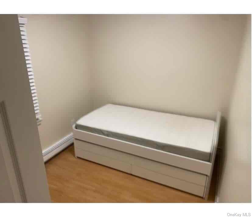 20 Central Avenue # 2, Glen Cove, NY 11542