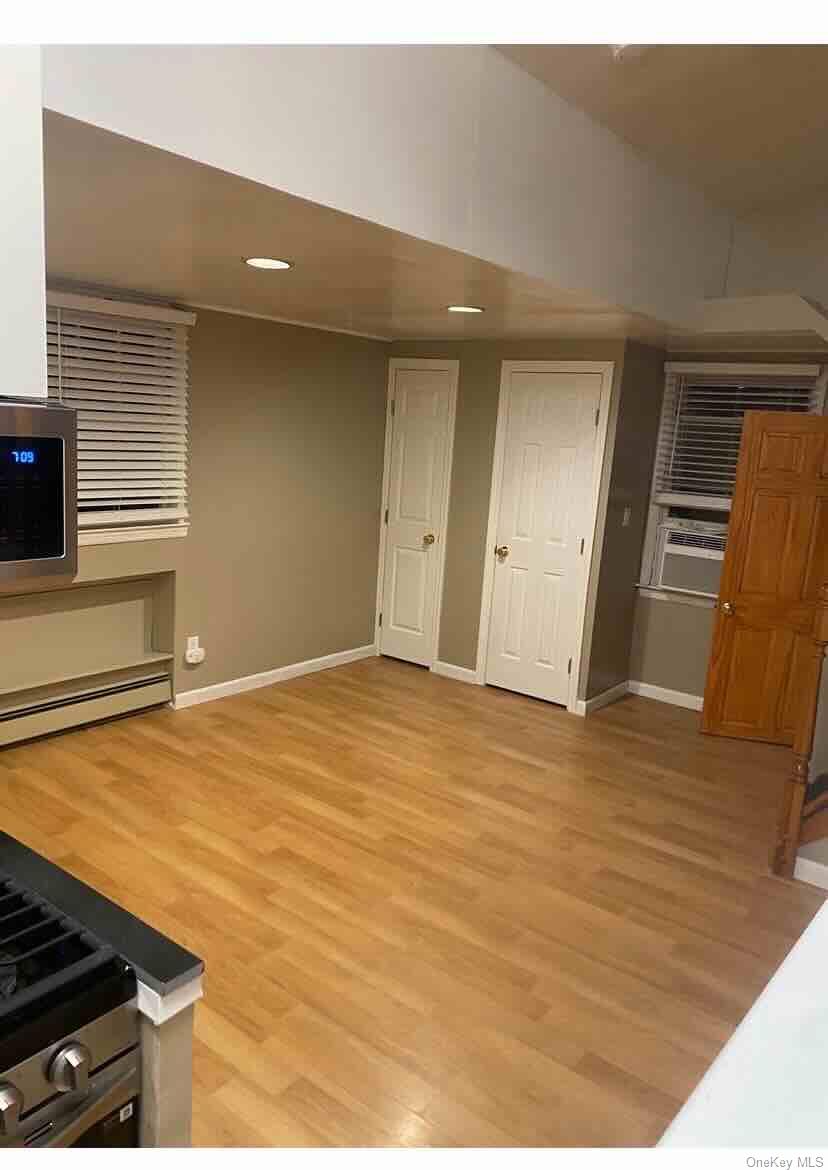 20 Central Avenue # 2, Glen Cove, NY 11542