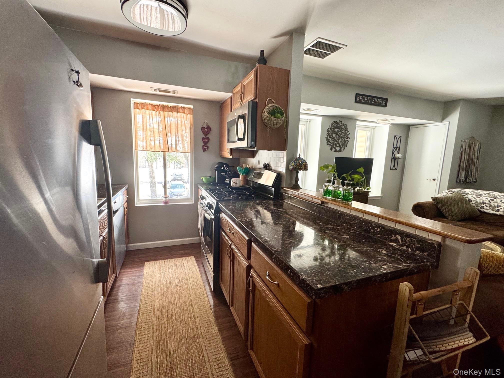 8 Idaho # i8, Coram, NY 11727