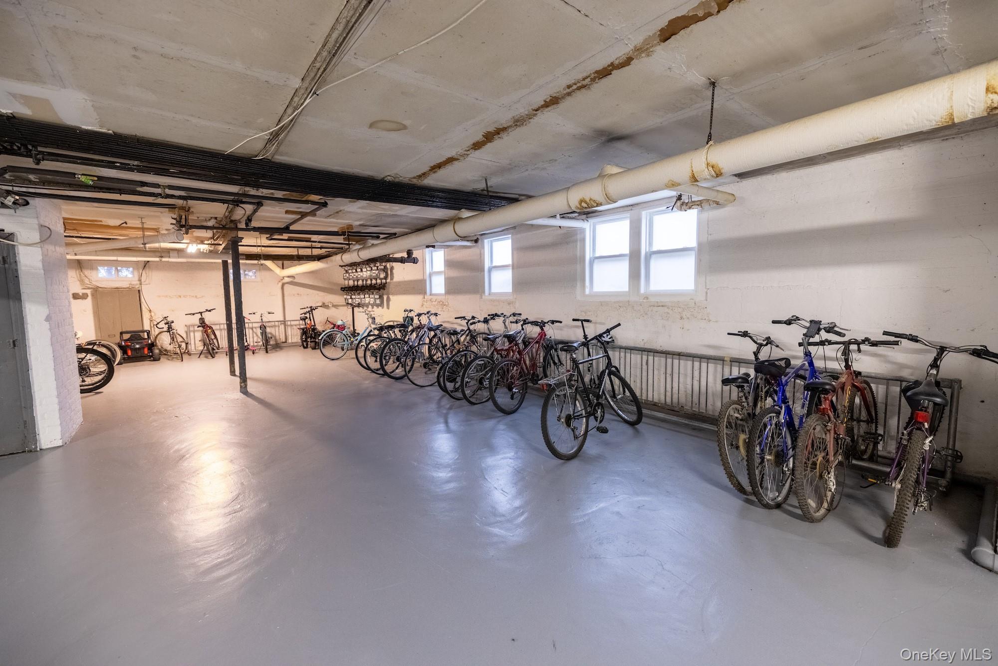 185 Atlantic Avenue # B8, Lynbrook, NY 11563