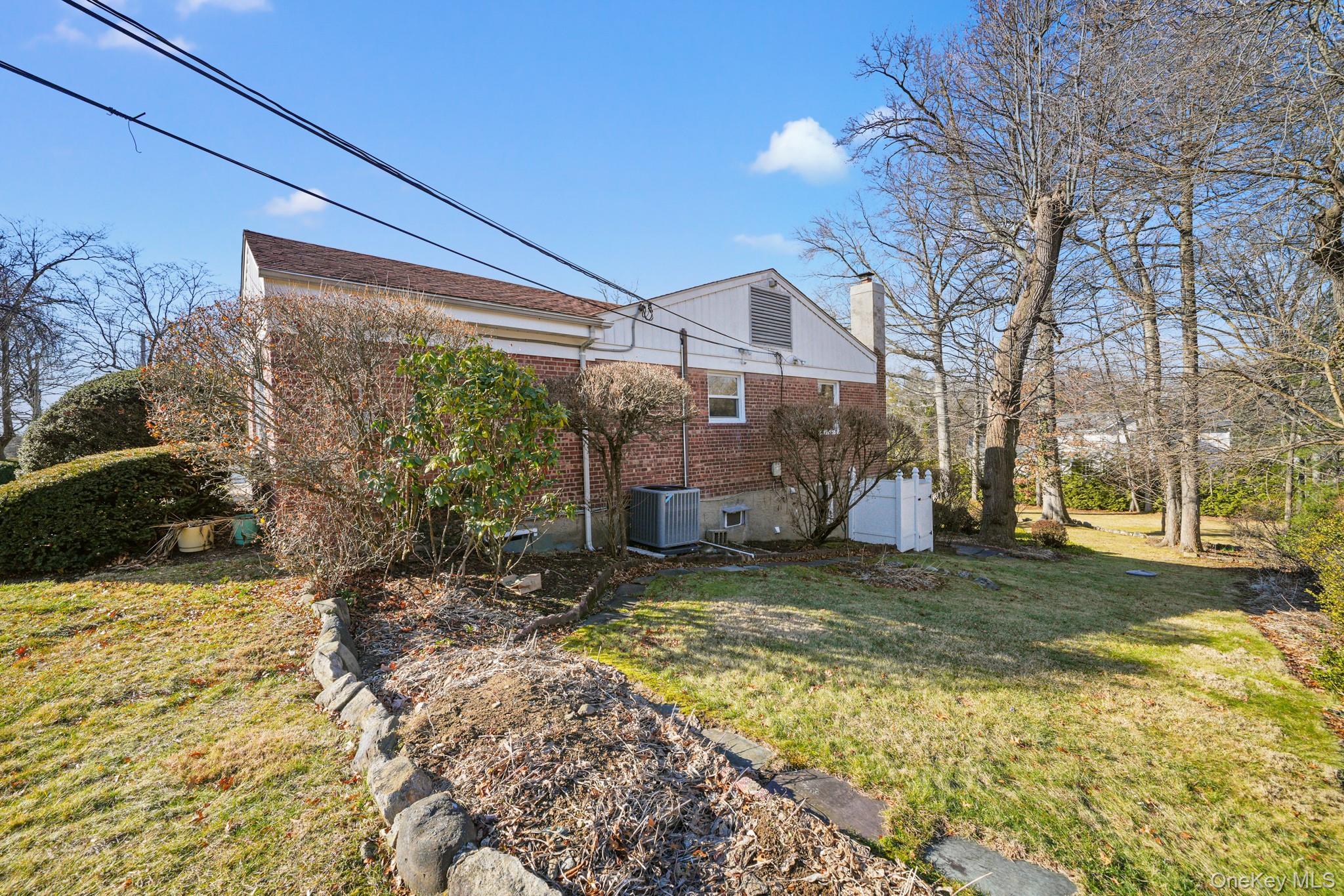 1 Cherry Lane, Scarsdale, NY 10583