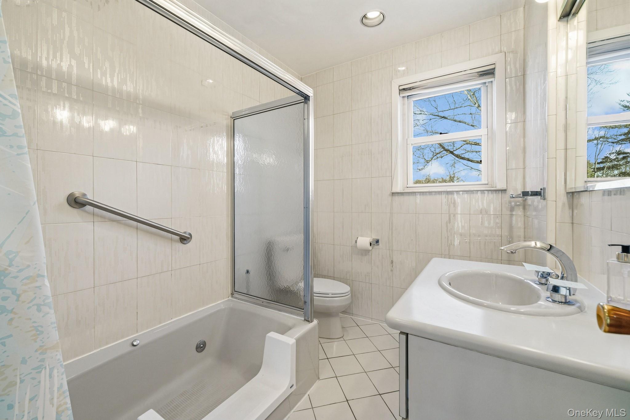 1 Cherry Lane, Scarsdale, NY 10583