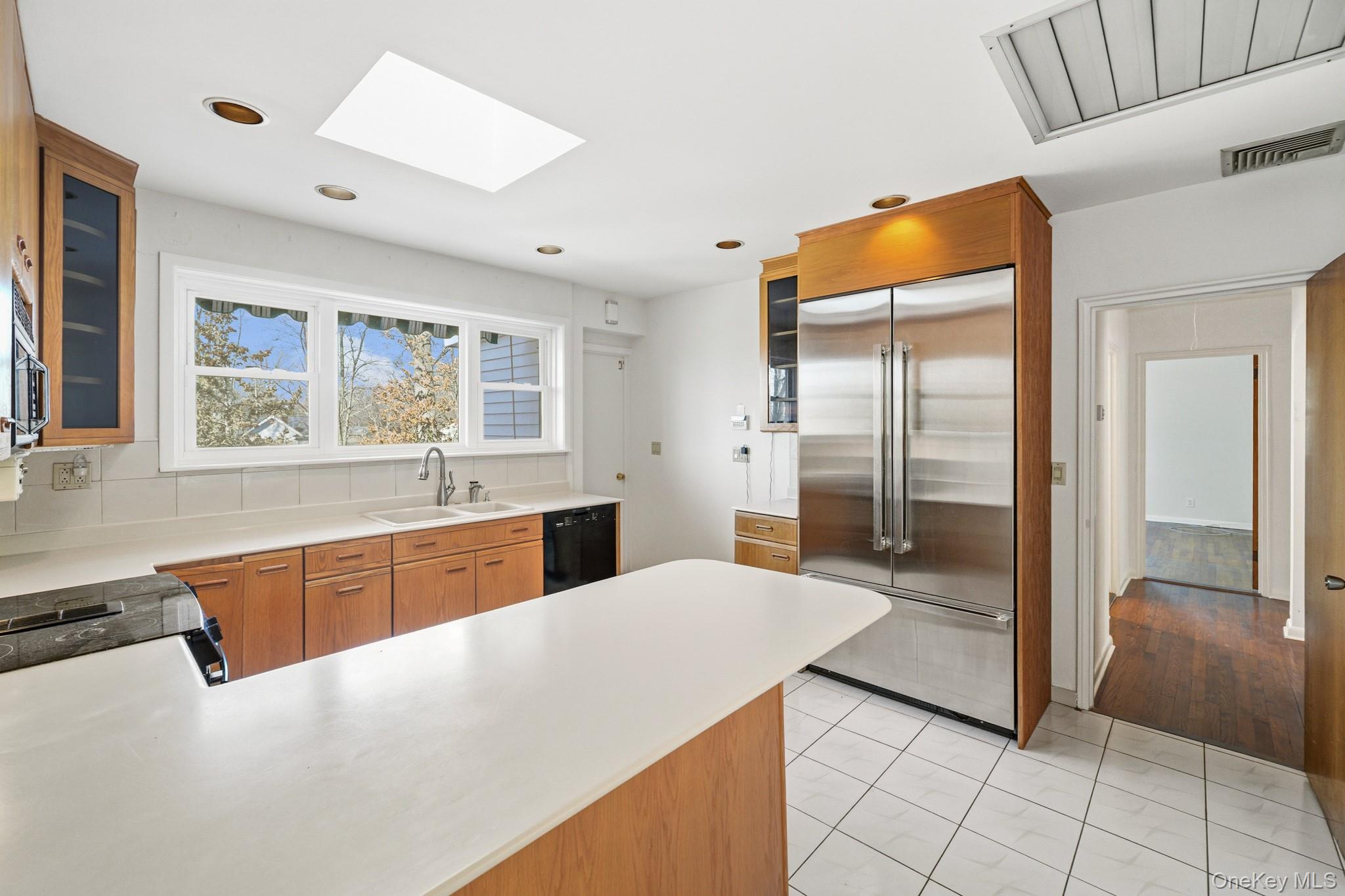 1 Cherry Lane, Scarsdale, NY 10583