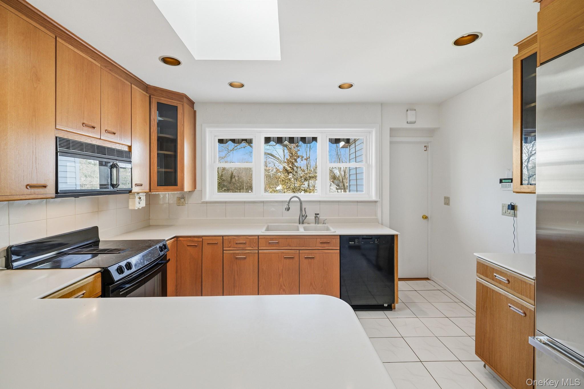 1 Cherry Lane, Scarsdale, NY 10583