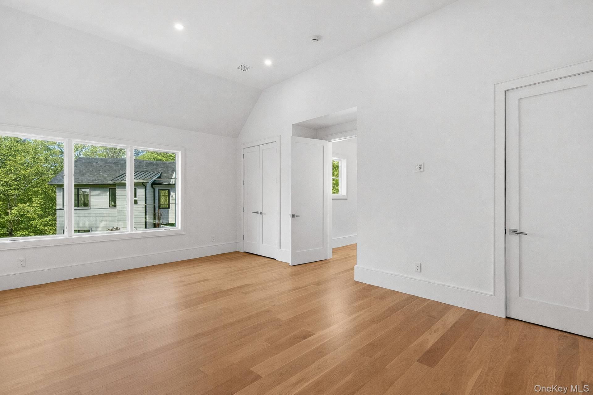 148 Middle Line Highway, Southampton, NY 11968