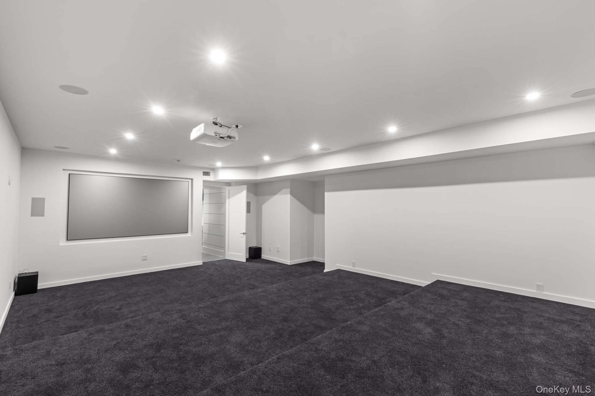 148 Middle Line Highway, Southampton, NY 11968