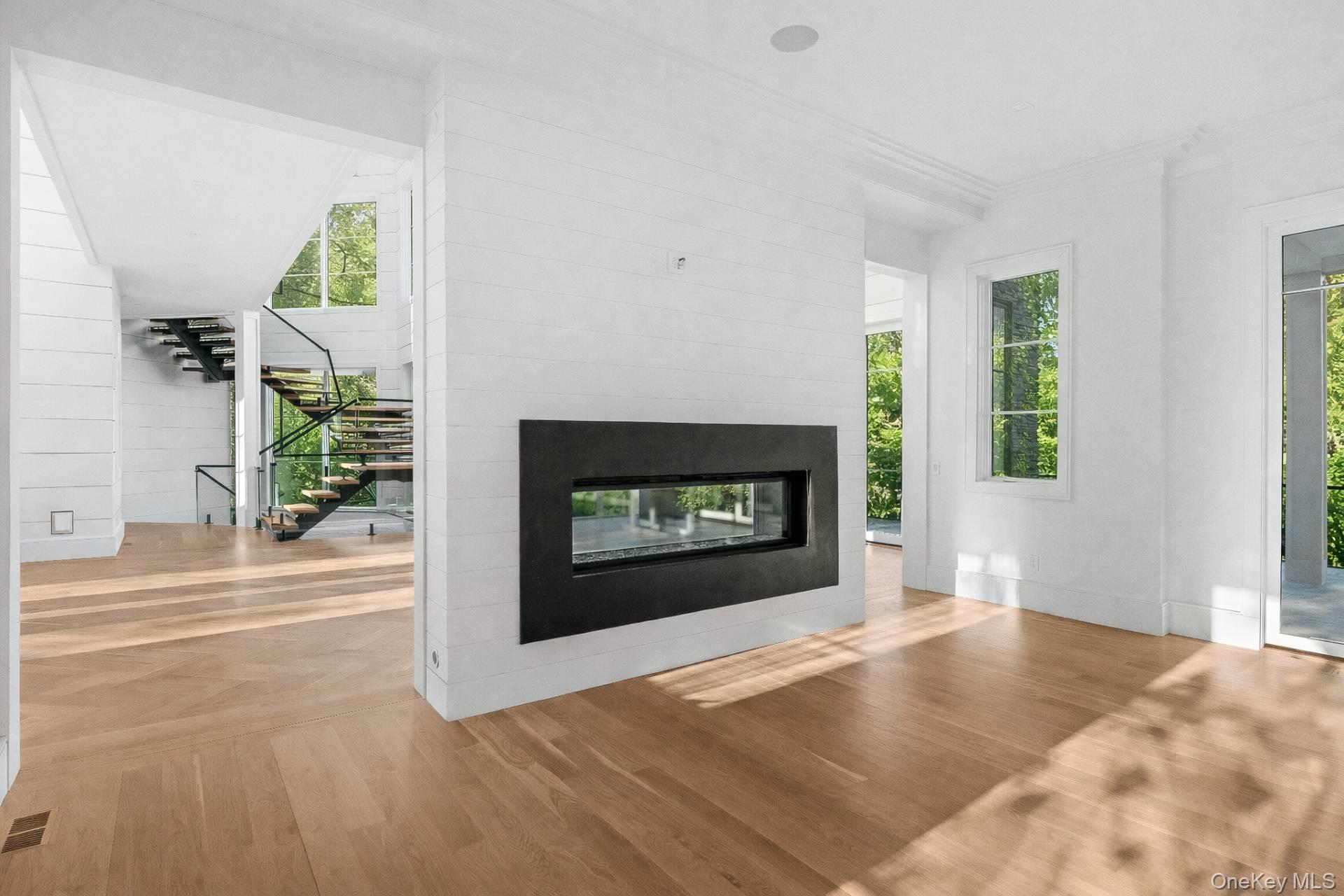 148 Middle Line Highway, Southampton, NY 11968