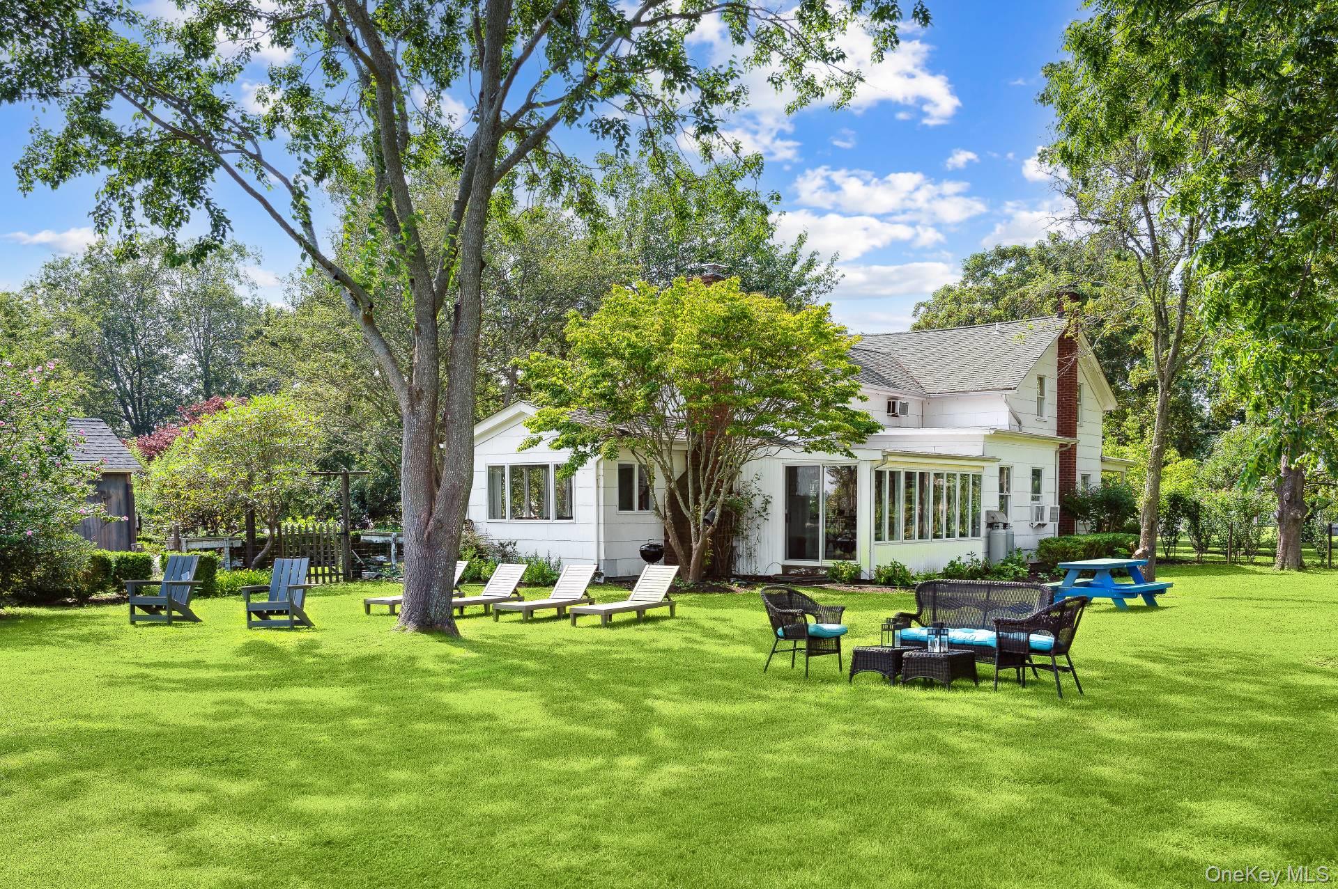 2600 Oregon Road, Mattituck, NY 11952