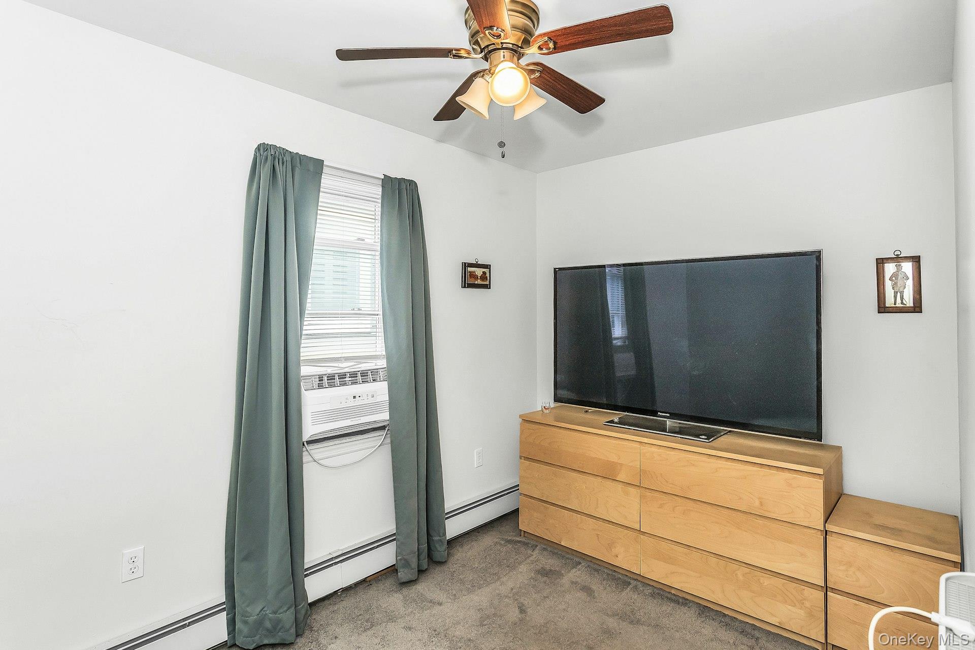 90 Oregon Street, Long Beach, NY 11561