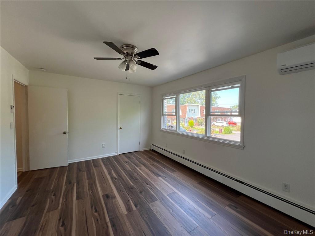 38 Hampton Court, Middletown, NY 10941