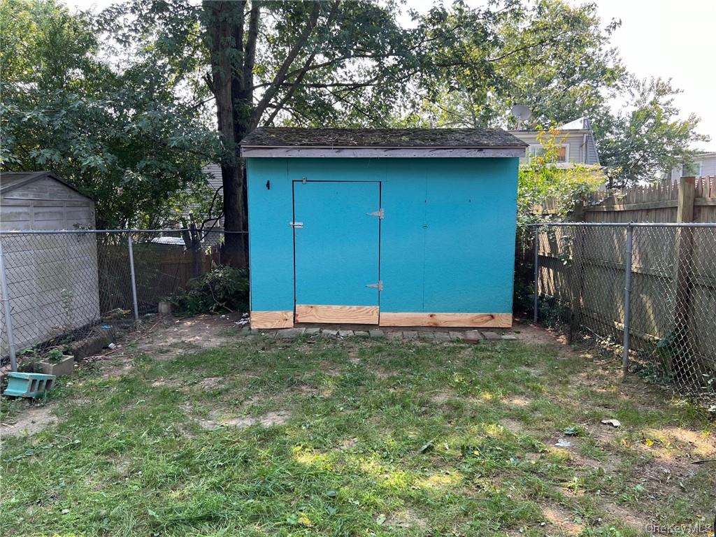 38 Hampton Court, Middletown, NY 10941