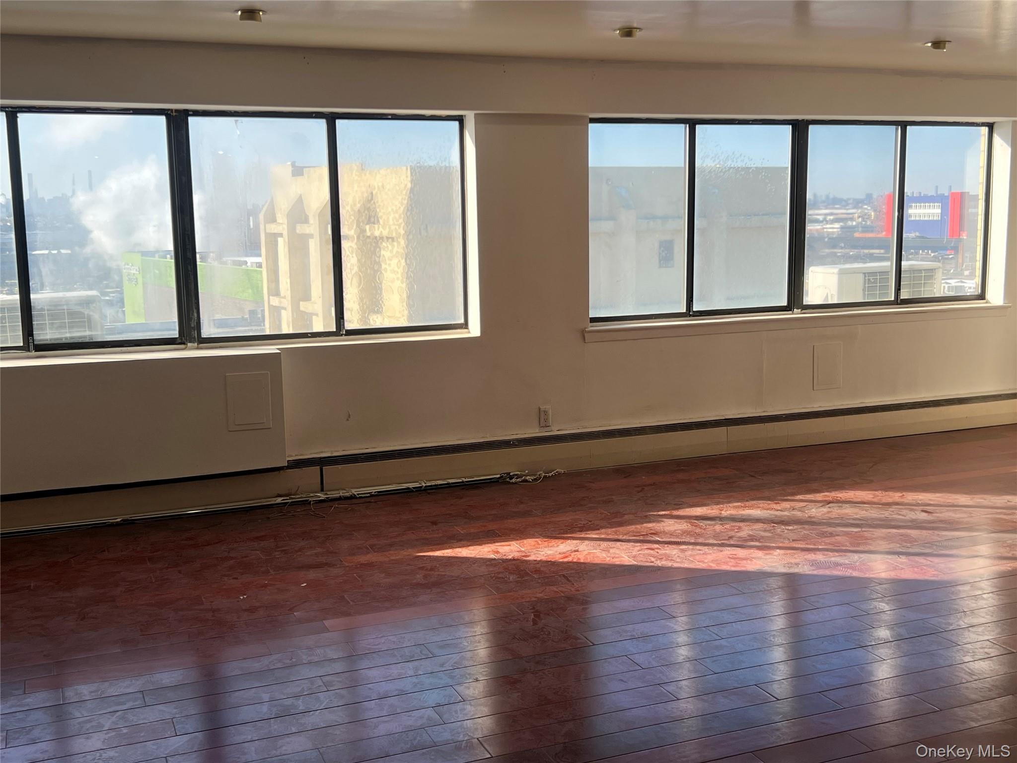 33-70 Prince Street # 806, Flushing, NY 11354