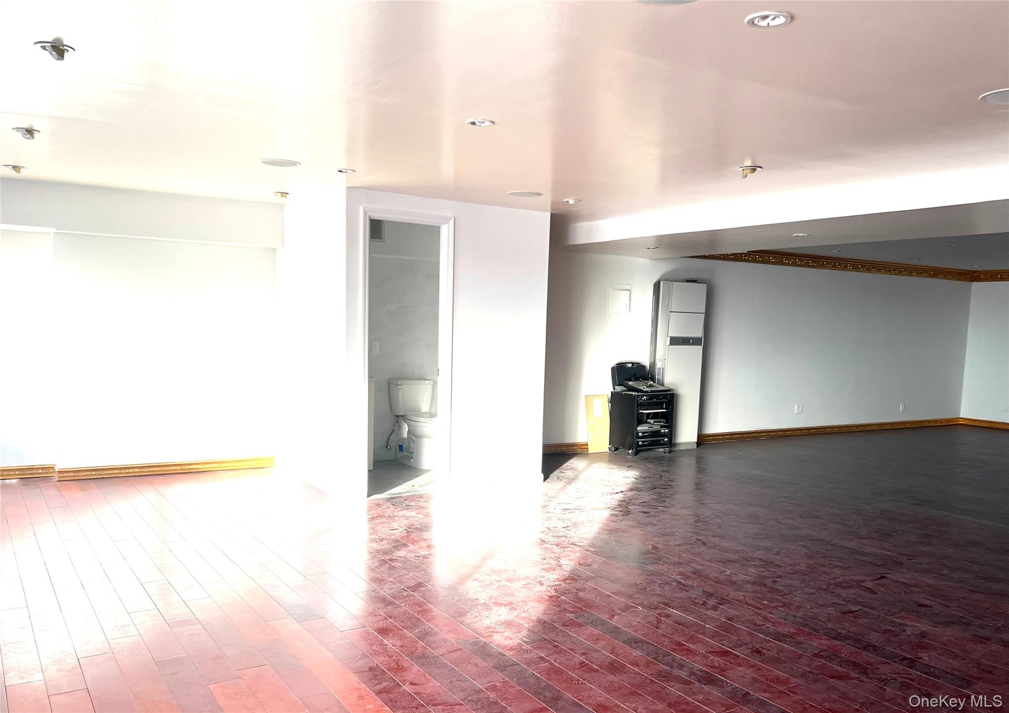 33-70 Prince Street # 806, Flushing, NY 11354