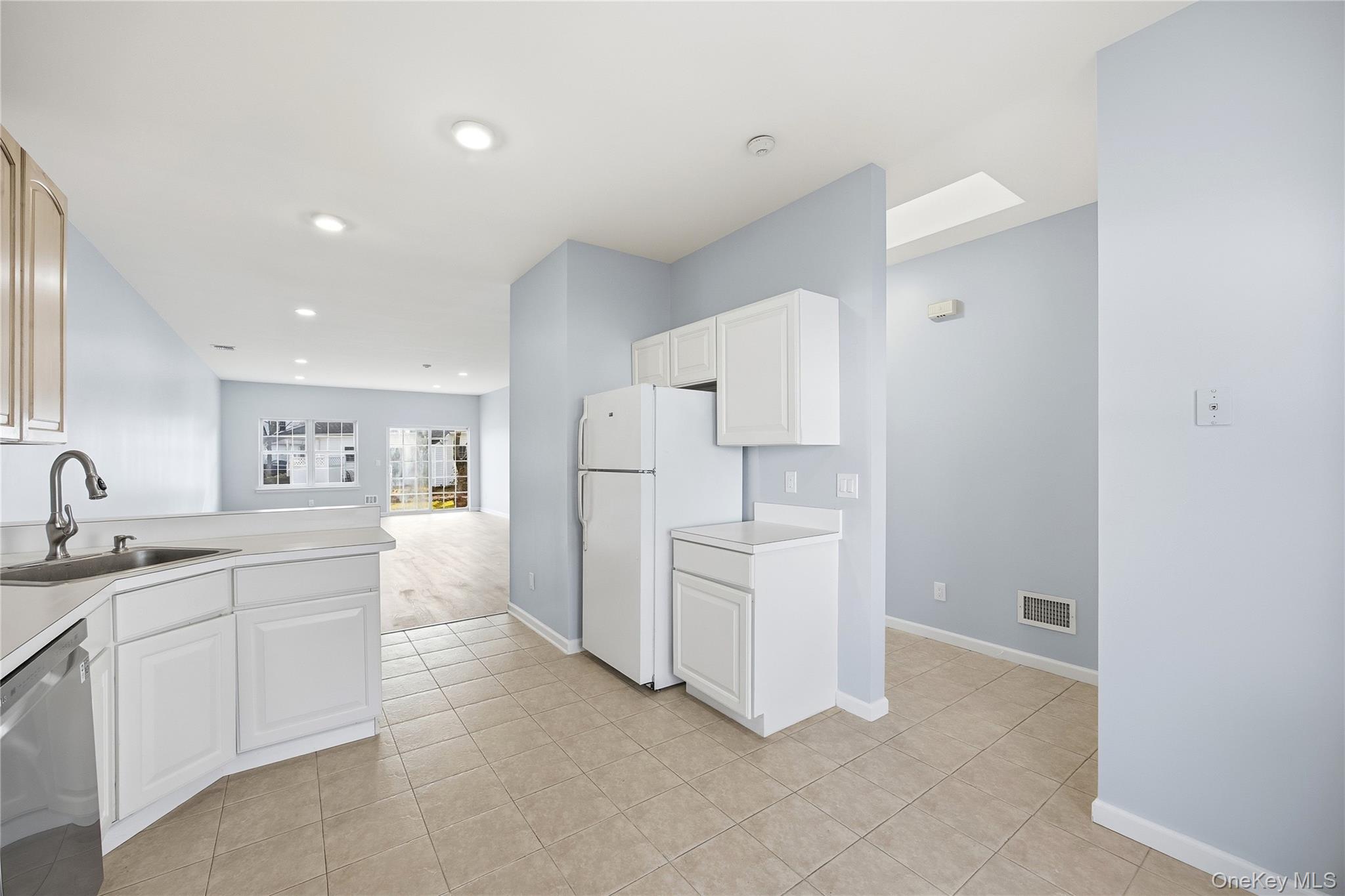 55 Oyster Cove Lane, Blue Point, NY 11715