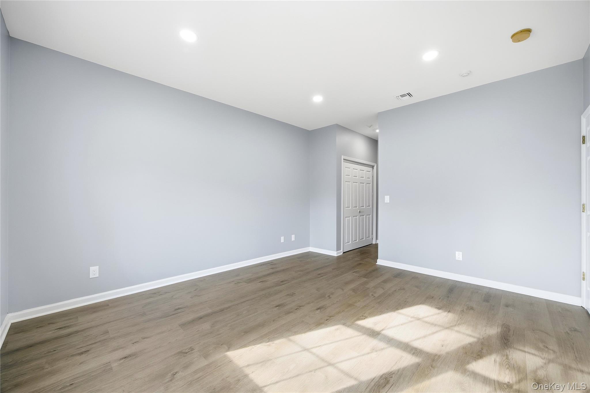 55 Oyster Cove Lane, Blue Point, NY 11715