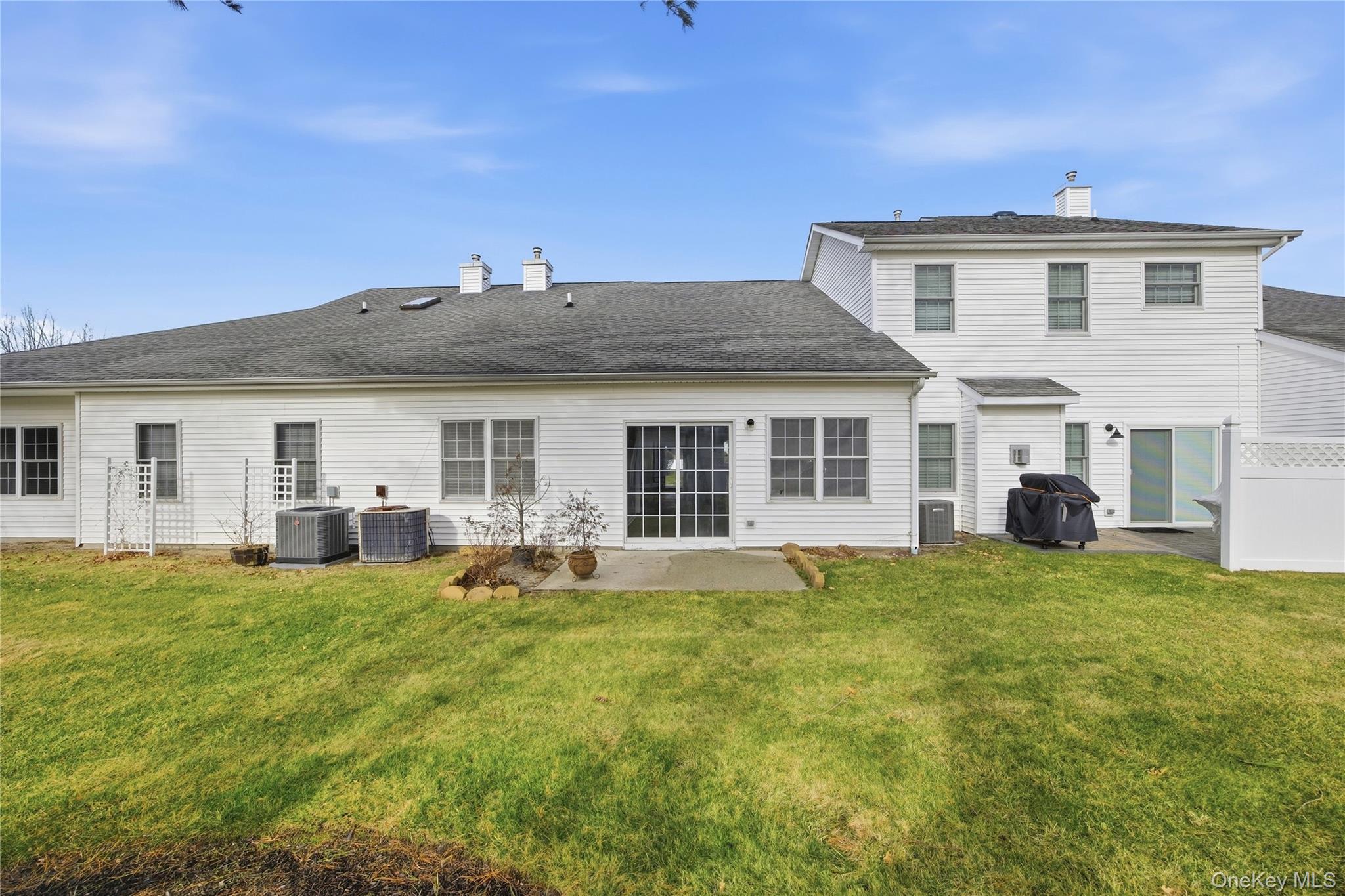 55 Oyster Cove Lane, Blue Point, NY 11715