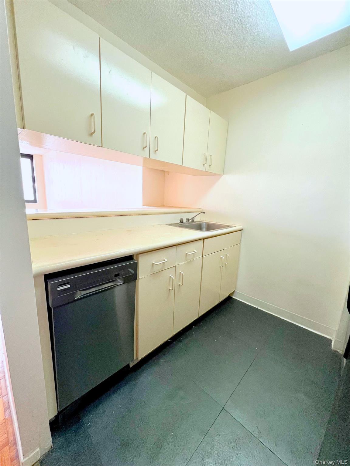 376 Broadway # 11D, New York (Manhattan), NY 10013