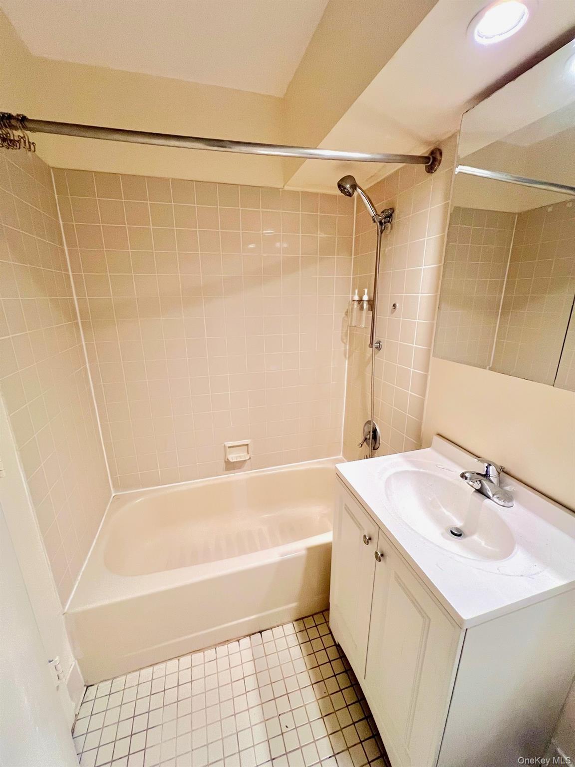 376 Broadway # 11D, New York (Manhattan), NY 10013