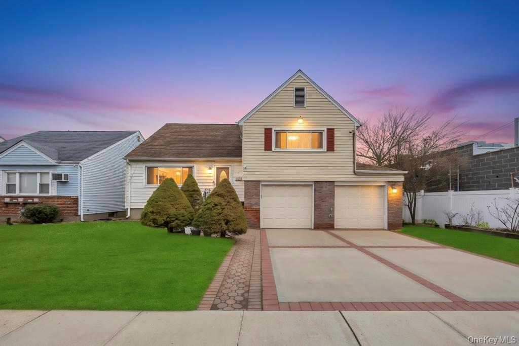 7 N Terrace Place, Valley Stream, NY 11580