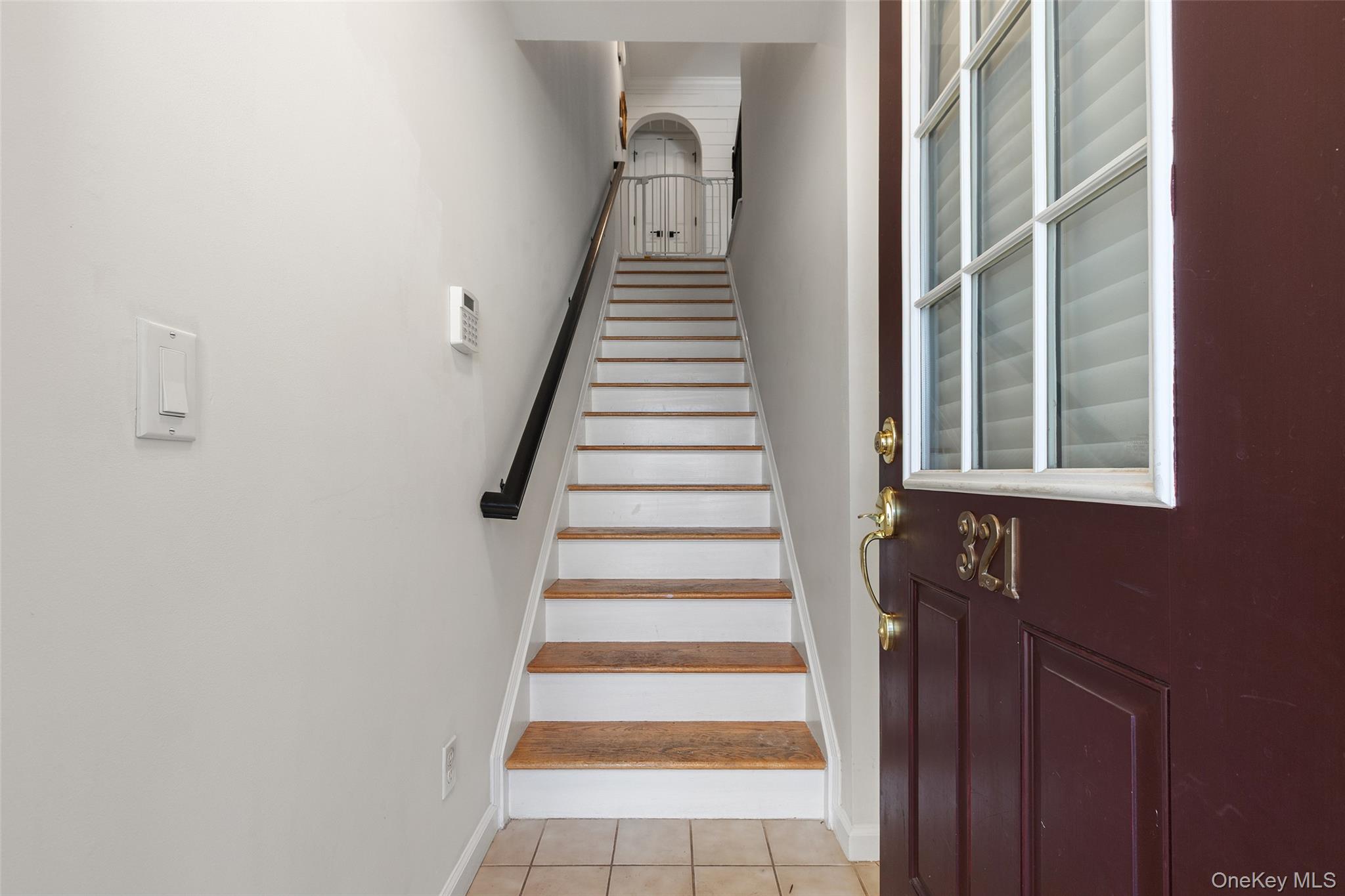 321 Northview Court, Peekskill, NY 10566