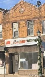 124 Rockaway Avenue, Valley Stream, NY 11580