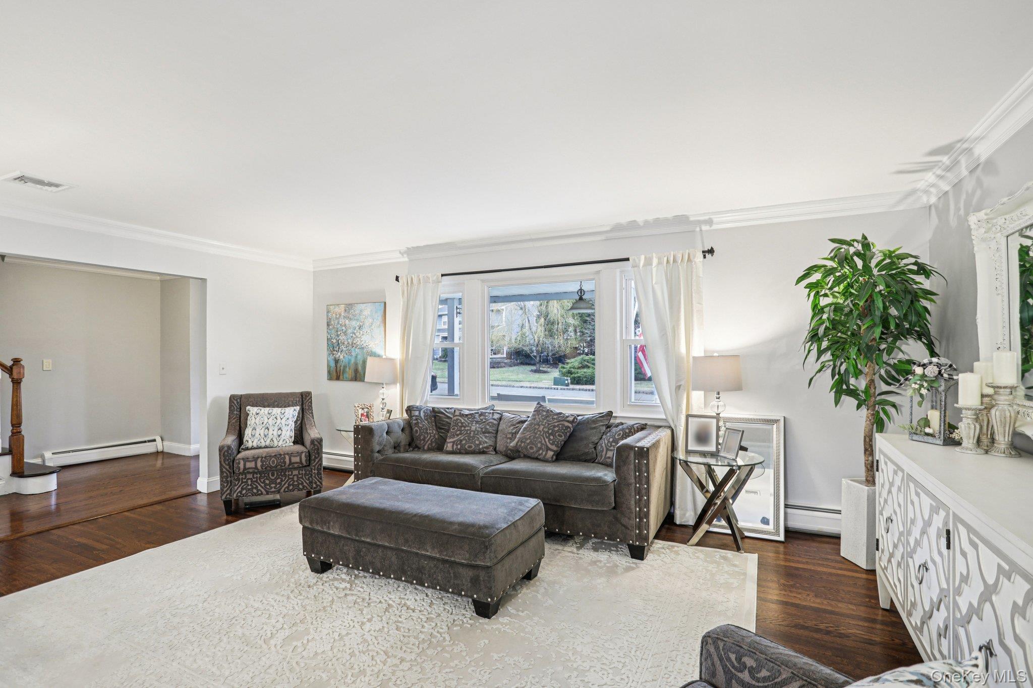 44 Minuteman Circle, Orangeburg, NY 10962