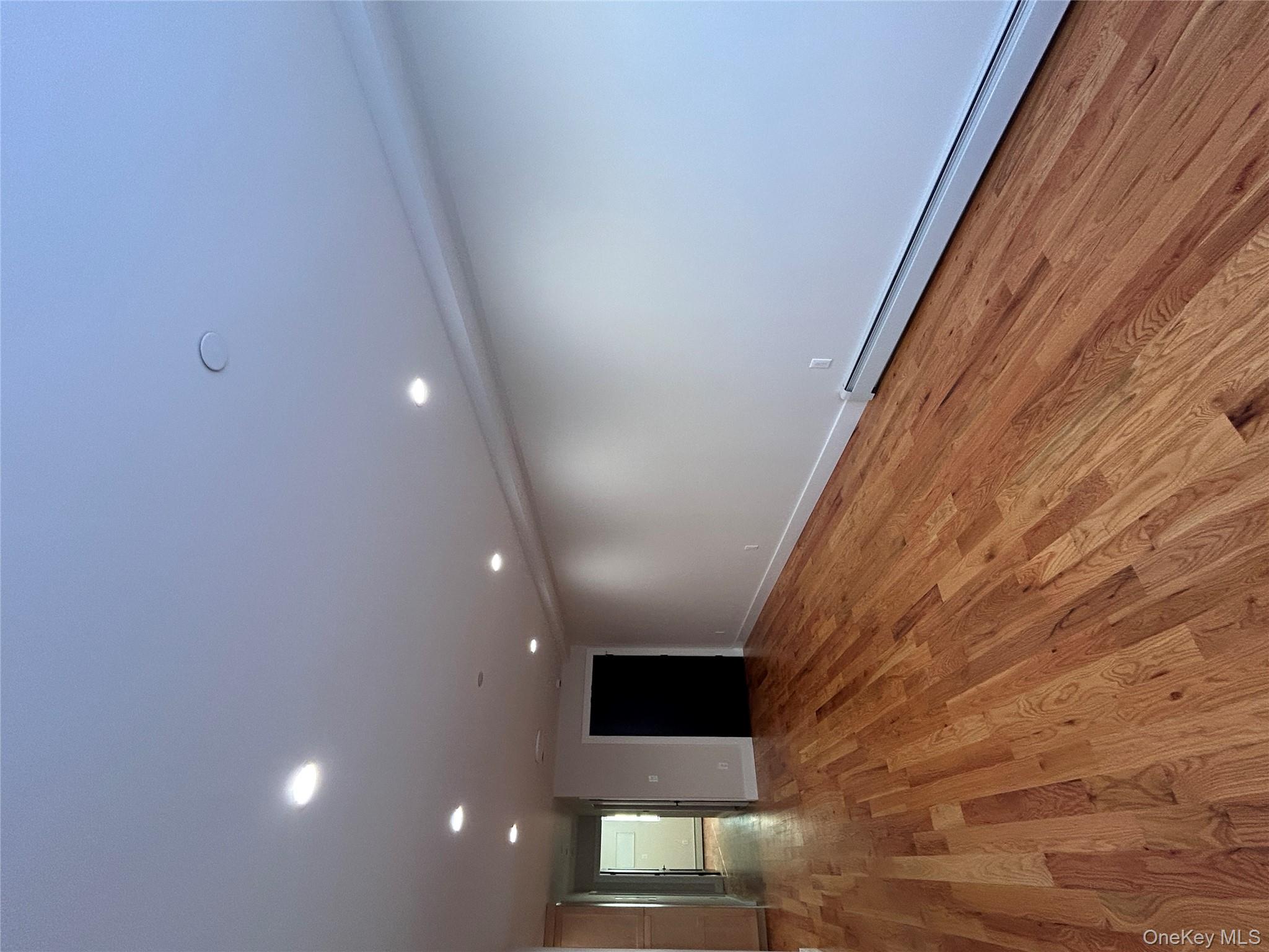 6014 Menahan Street, Ridgewood, NY 11385