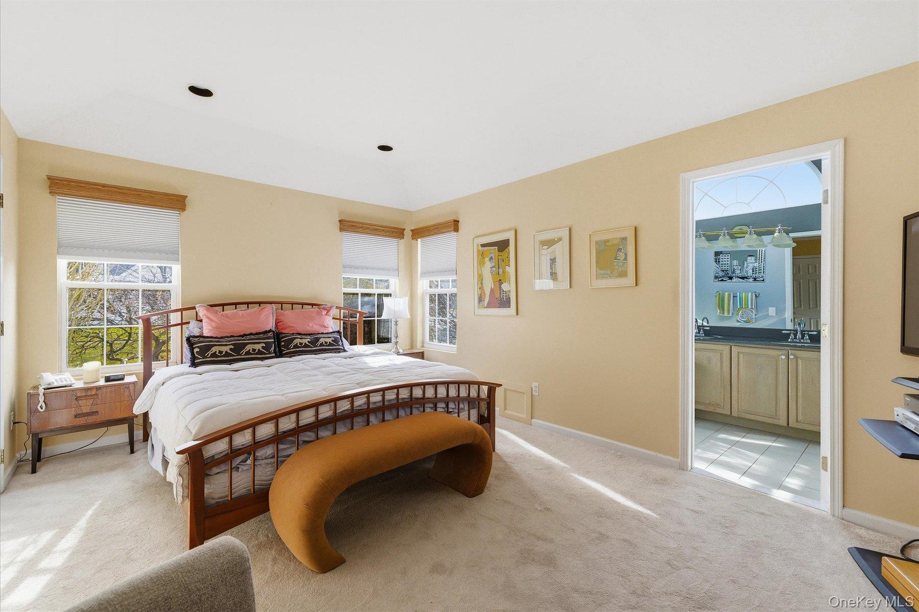 23 Goose Neck Lane, Riverhead, NY 11901