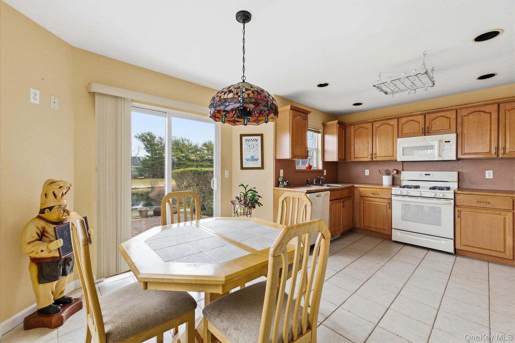 23 Goose Neck Lane, Riverhead, NY 11901