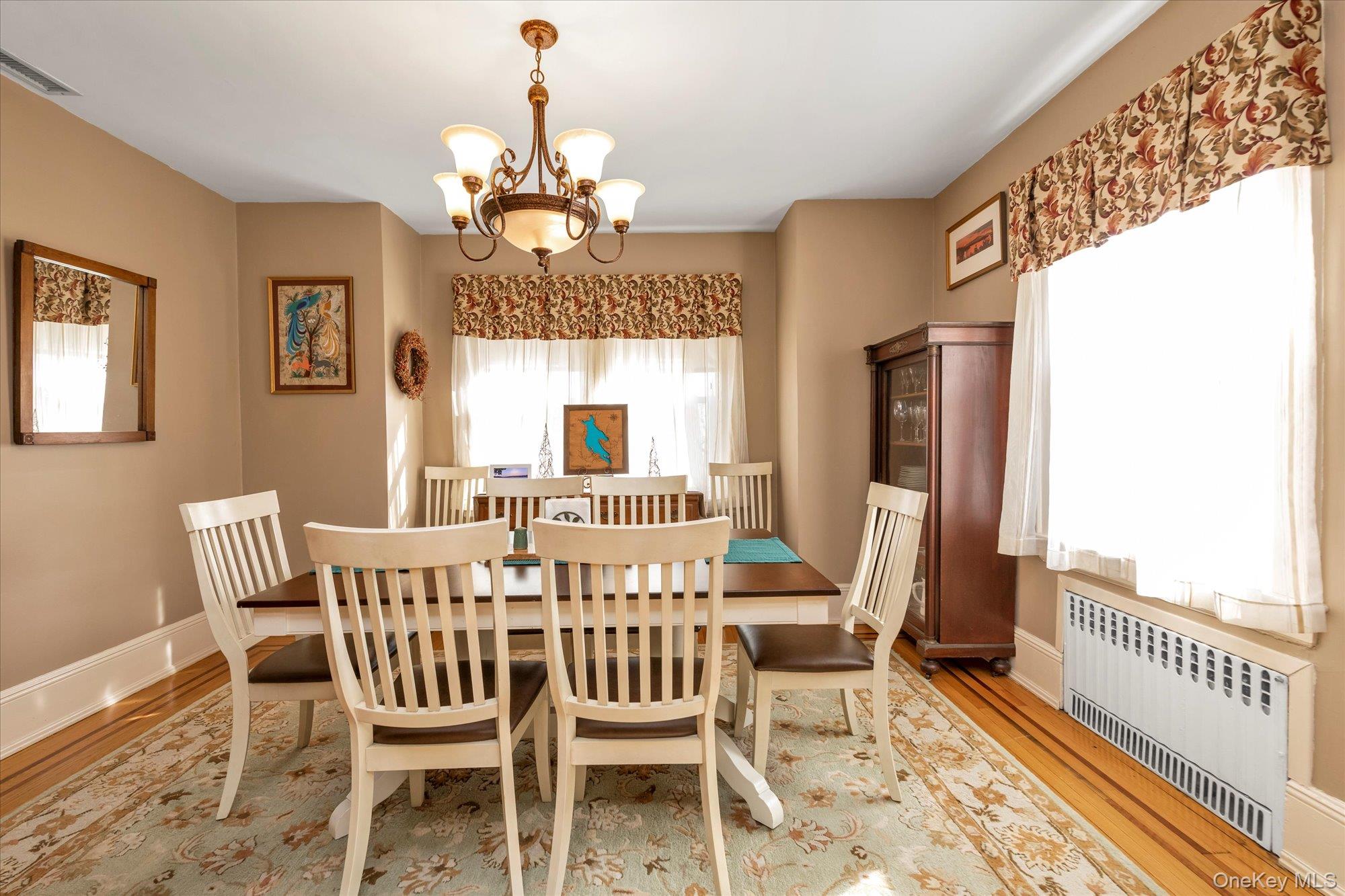 51 Huntington Avenue, Lynbrook, NY 11563