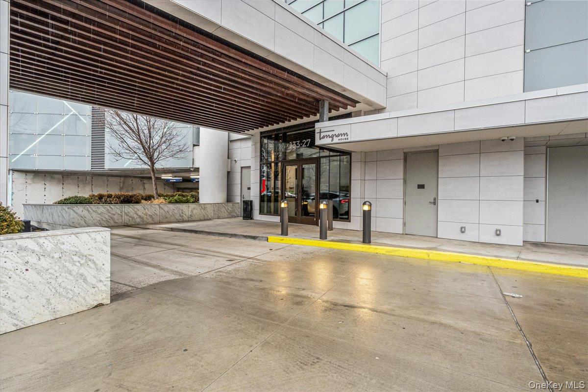 133-36 37th Avenue # 5E, Flushing, NY 11354