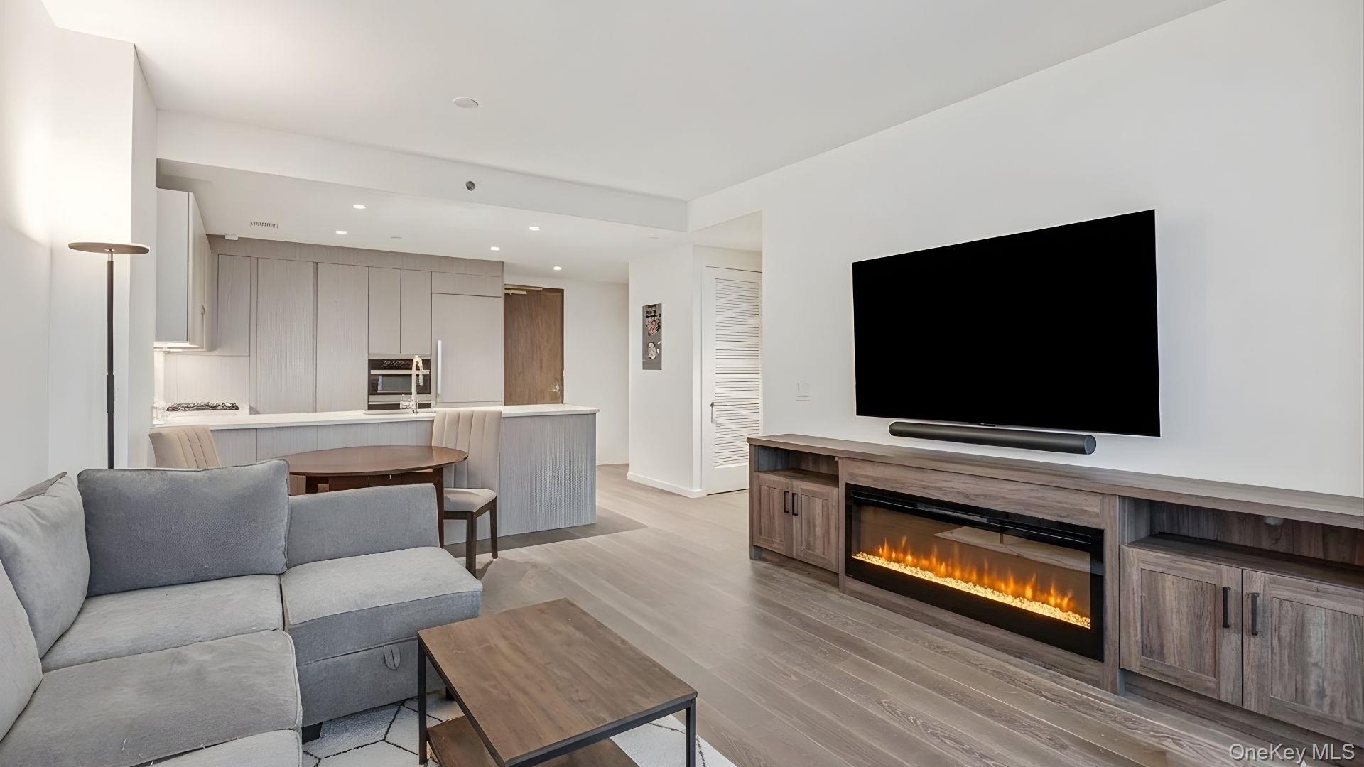 133-36 37th Avenue # 5E, Flushing, NY 11354