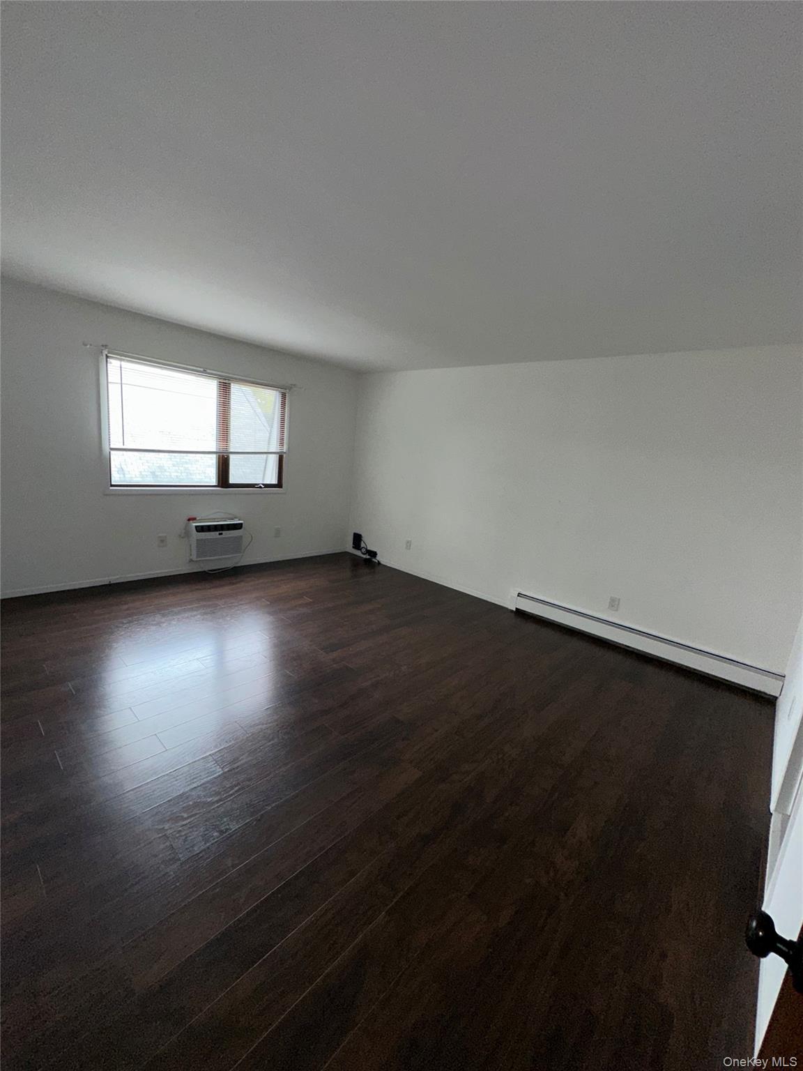 83 Manorhaven Boulevard # 83, Port Washington, NY 11050