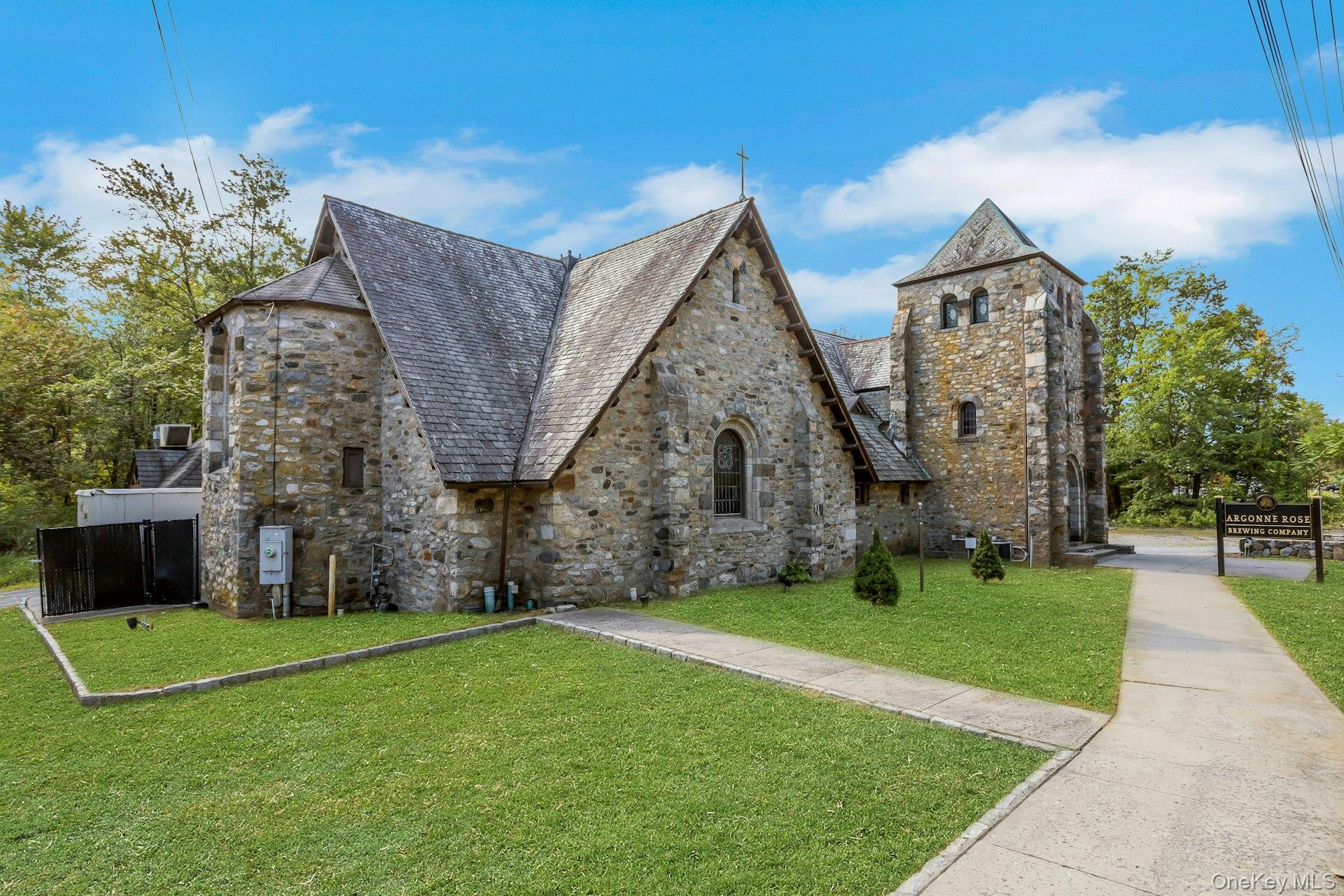 1715 E Main Street, Mohegan Lake, NY 10547