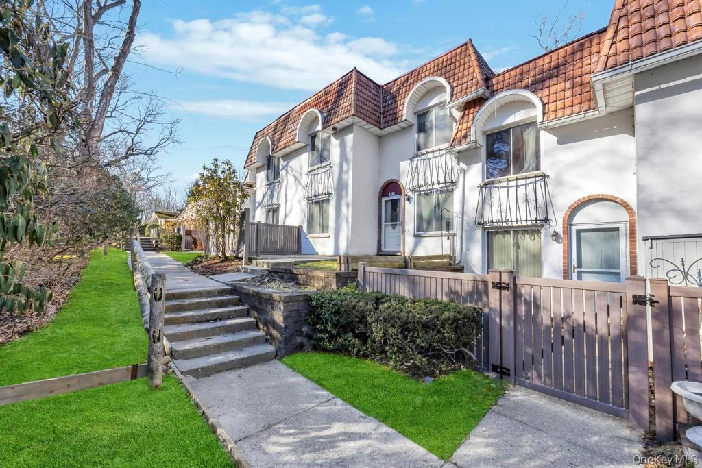 172 Skyline Drive, Coram, NY 11727