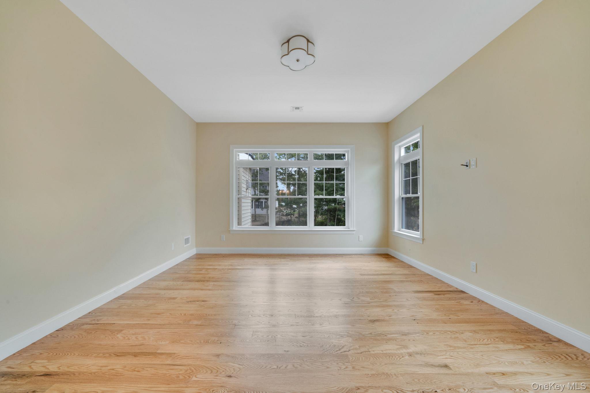 NC Pine Street, Port Jefferson, NY 11776