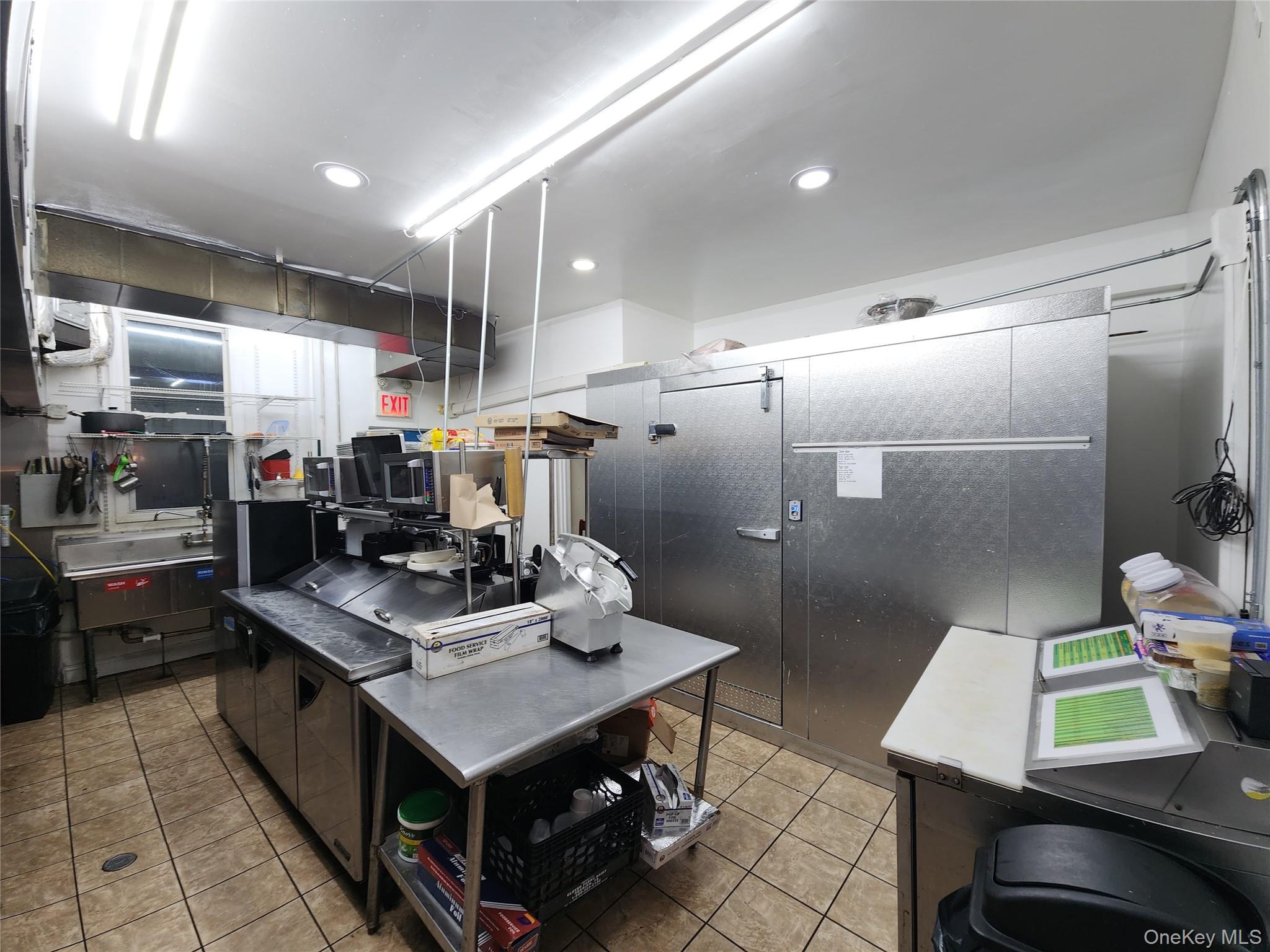 104-05 101 Ave, Richmond Hill, NY 11416