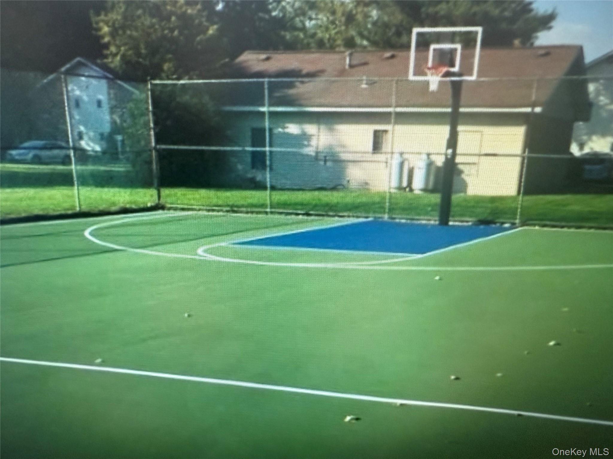 5 Laramie, Coram, NY 11727