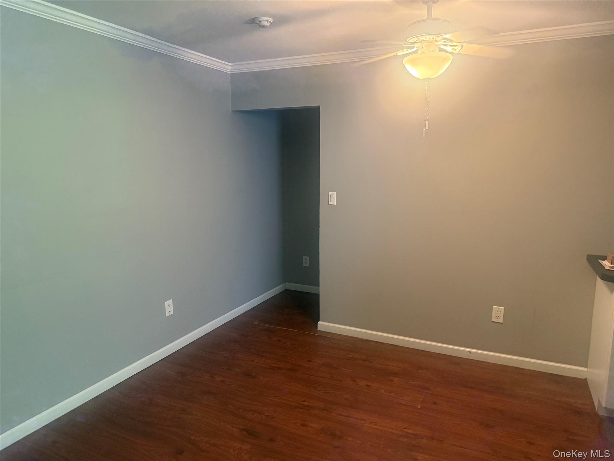 5 Laramie, Coram, NY 11727