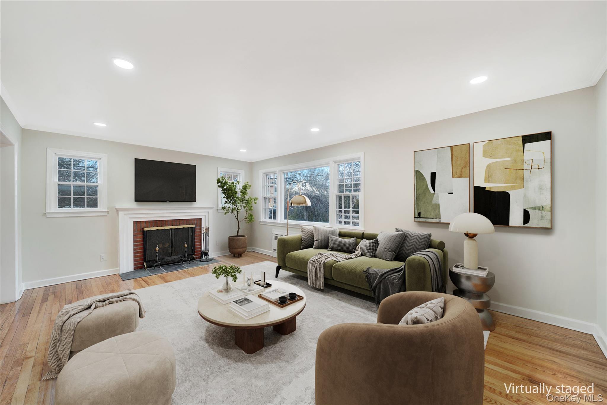 6 Elliott Place, Freeport, NY 11520