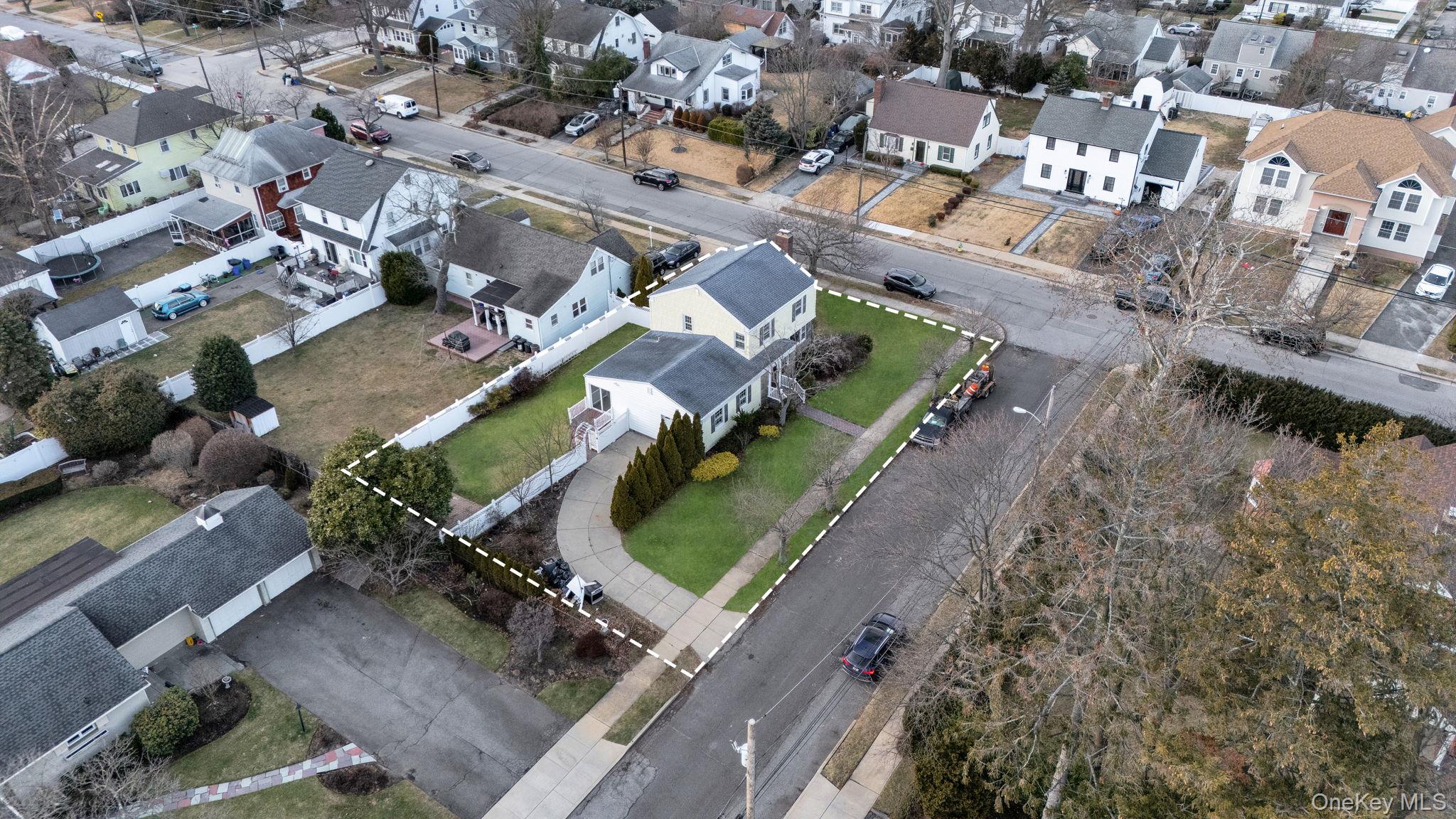 6 Elliott Place, Freeport, NY 11520