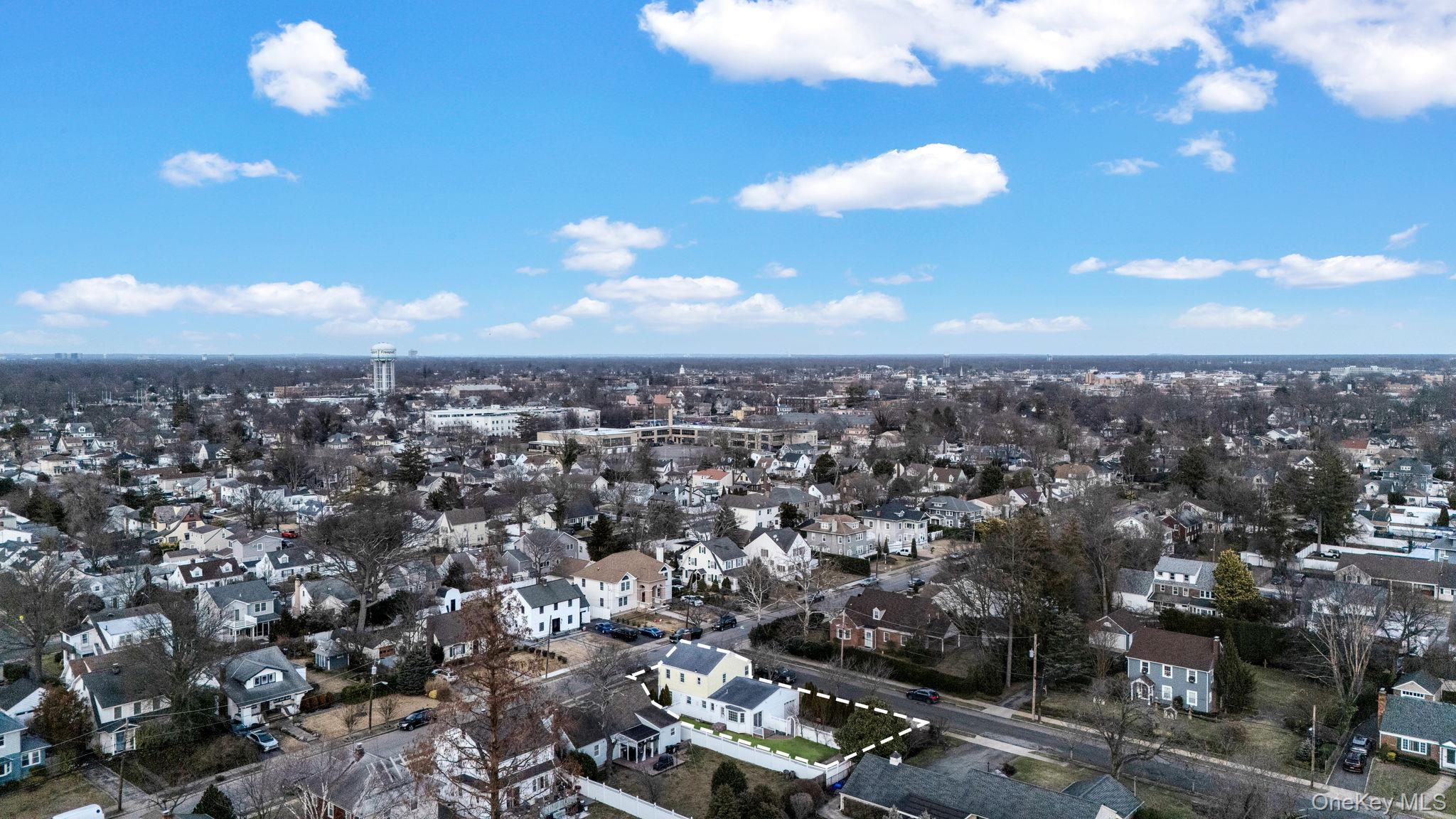 6 Elliott Place, Freeport, NY 11520