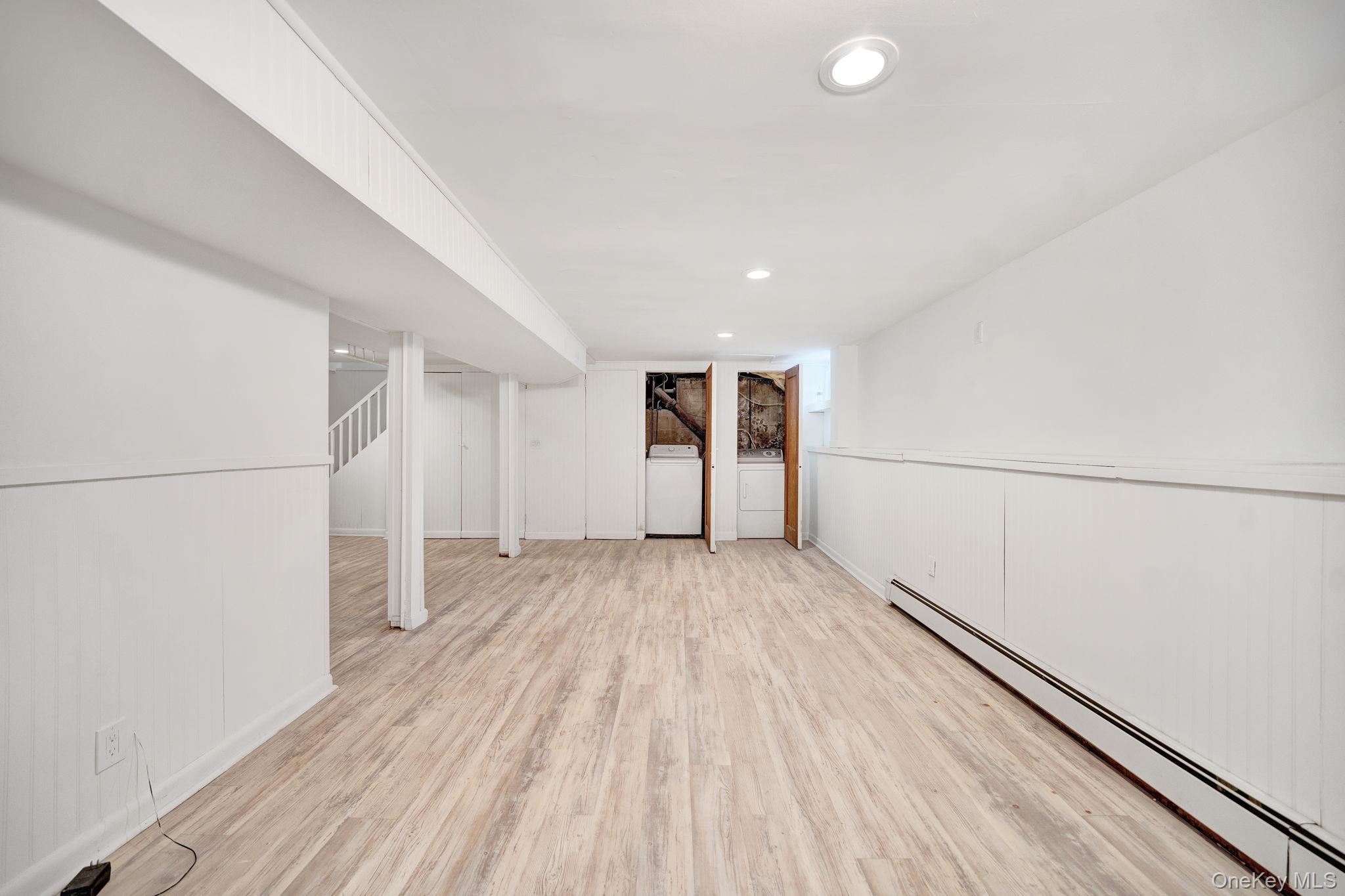 6 Elliott Place, Freeport, NY 11520