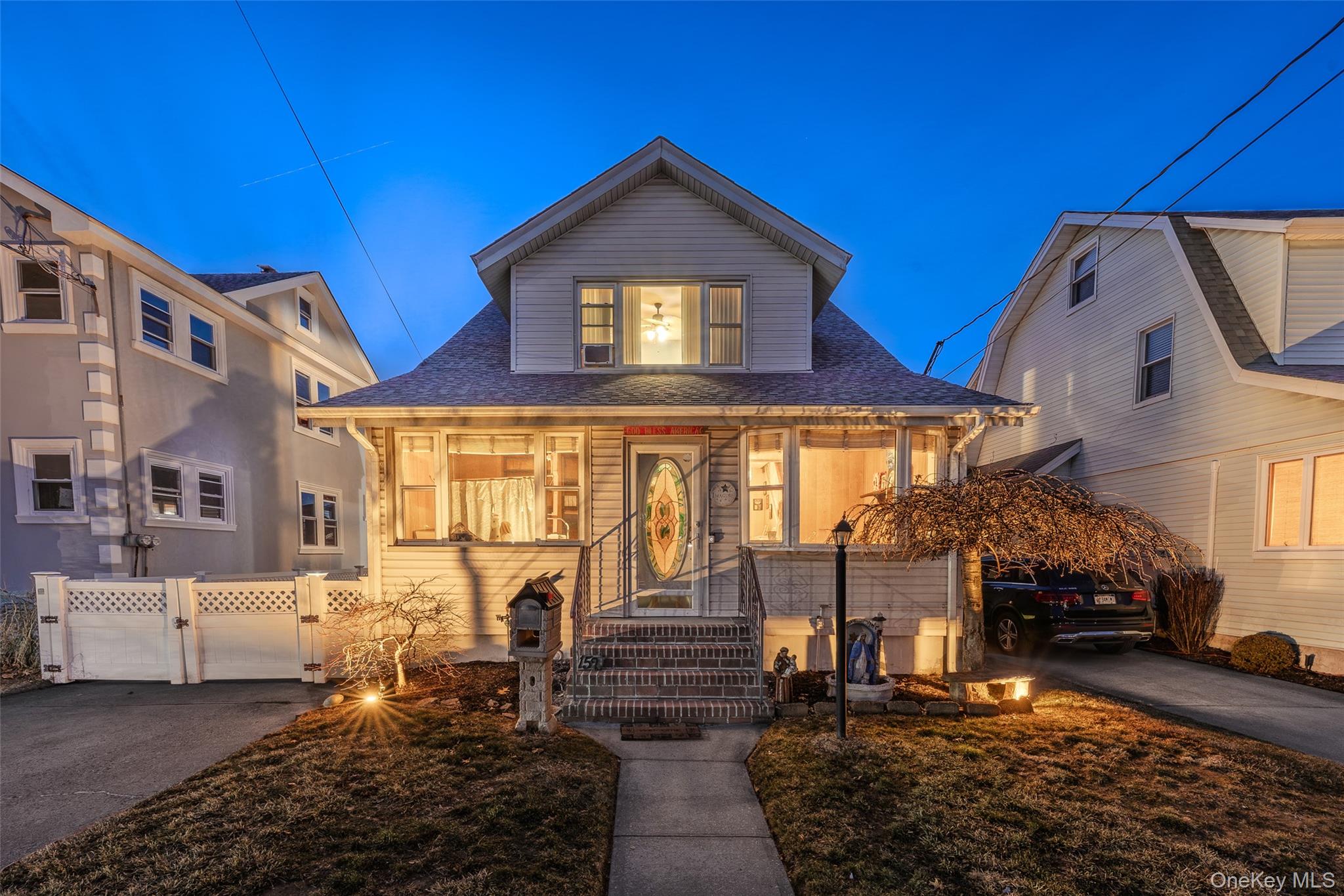 152 Rockaway Parkway, Valley Stream, NY 11580