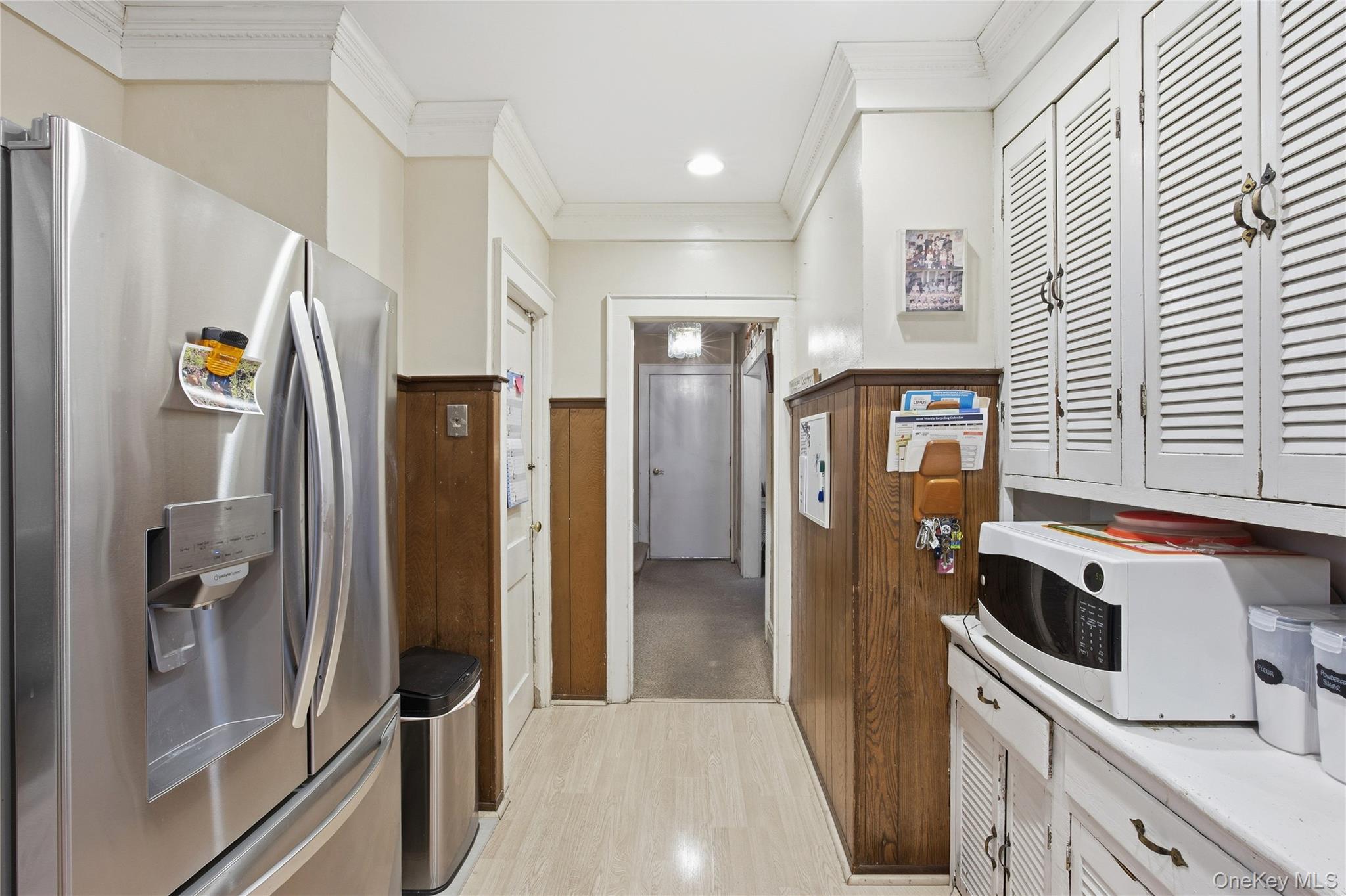 152 Rockaway Parkway, Valley Stream, NY 11580