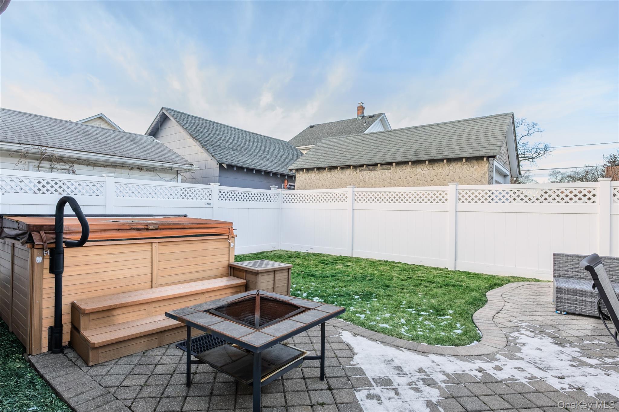 152 Rockaway Parkway, Valley Stream, NY 11580