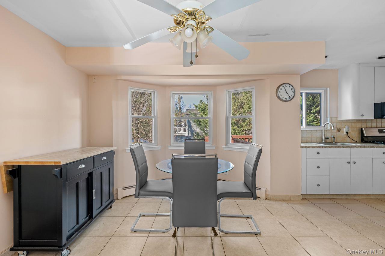 1 Lange Court, Melville, NY 11747